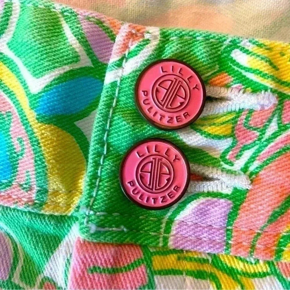 Lilly Pulitzer Chin Chin Clifton Shorts Denim Cotton Size 2 Vacation Beach Prep - Picture 10 of 11